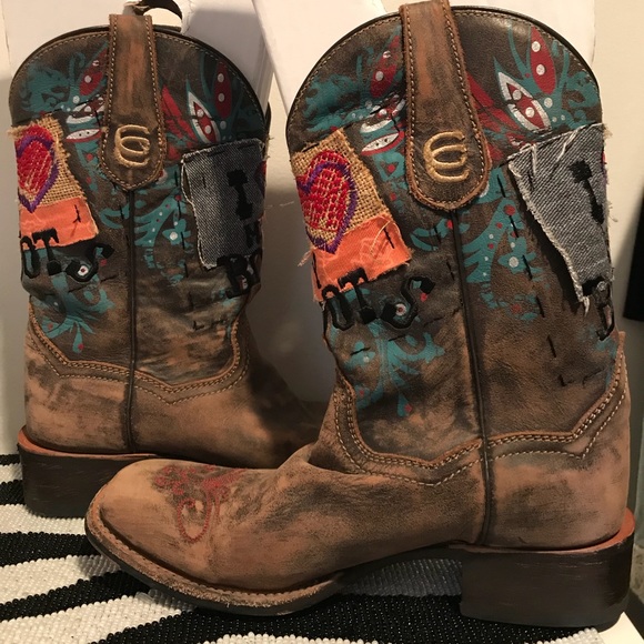 Dan Post Shoes - “I Love my Boots”